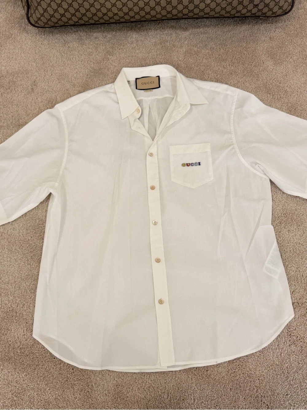 Gucci White Men’s Button-Down Shirt with Subtle Embroidered Logo